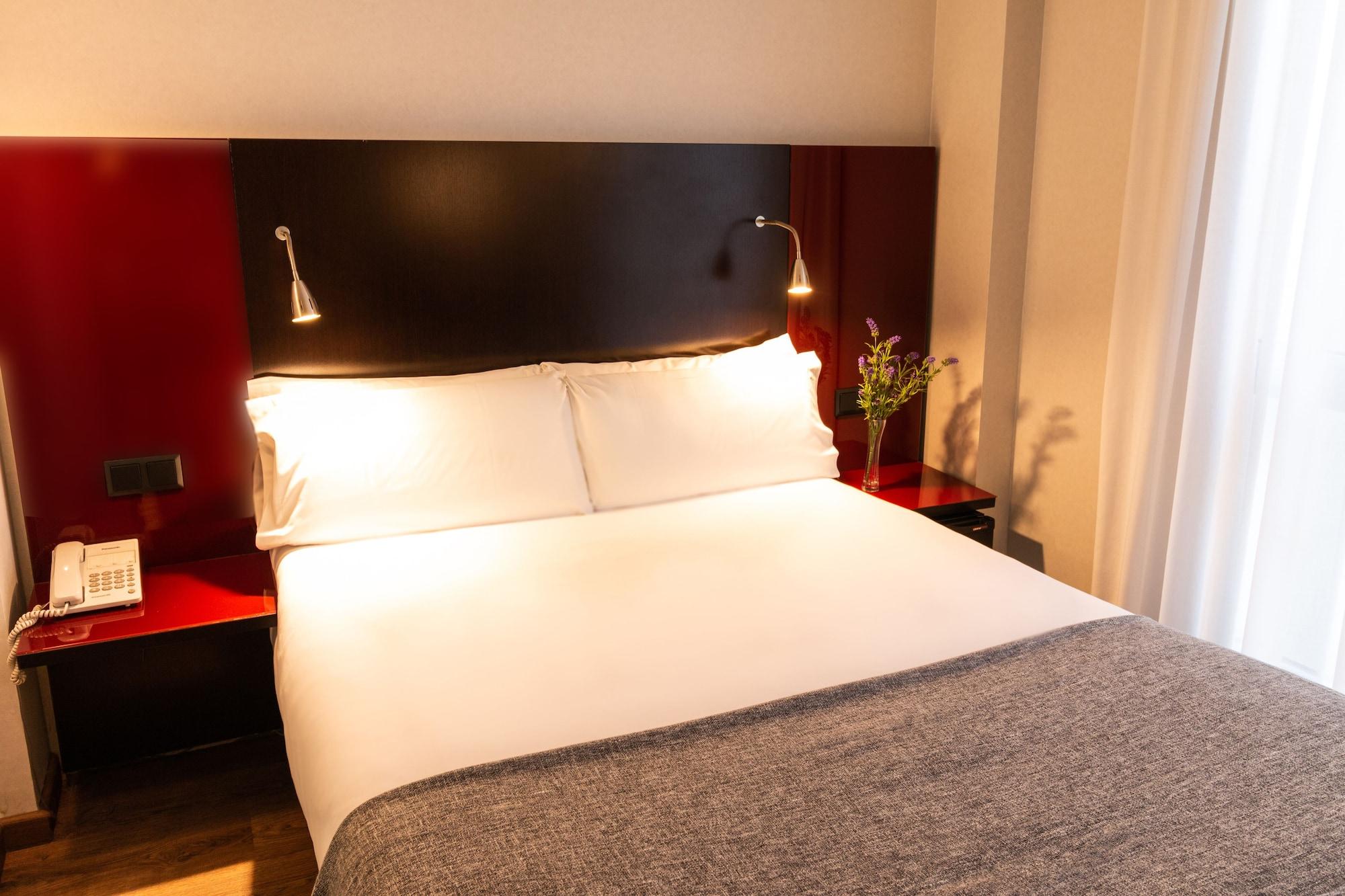 Sm Sant Antoni Hotel Barcellona