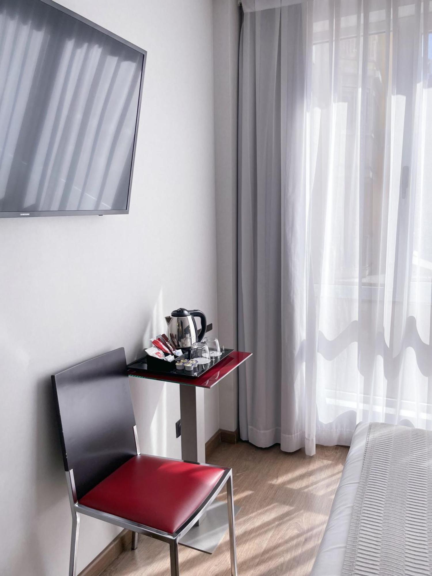 Sm Sant Antoni Hotel Barcellona